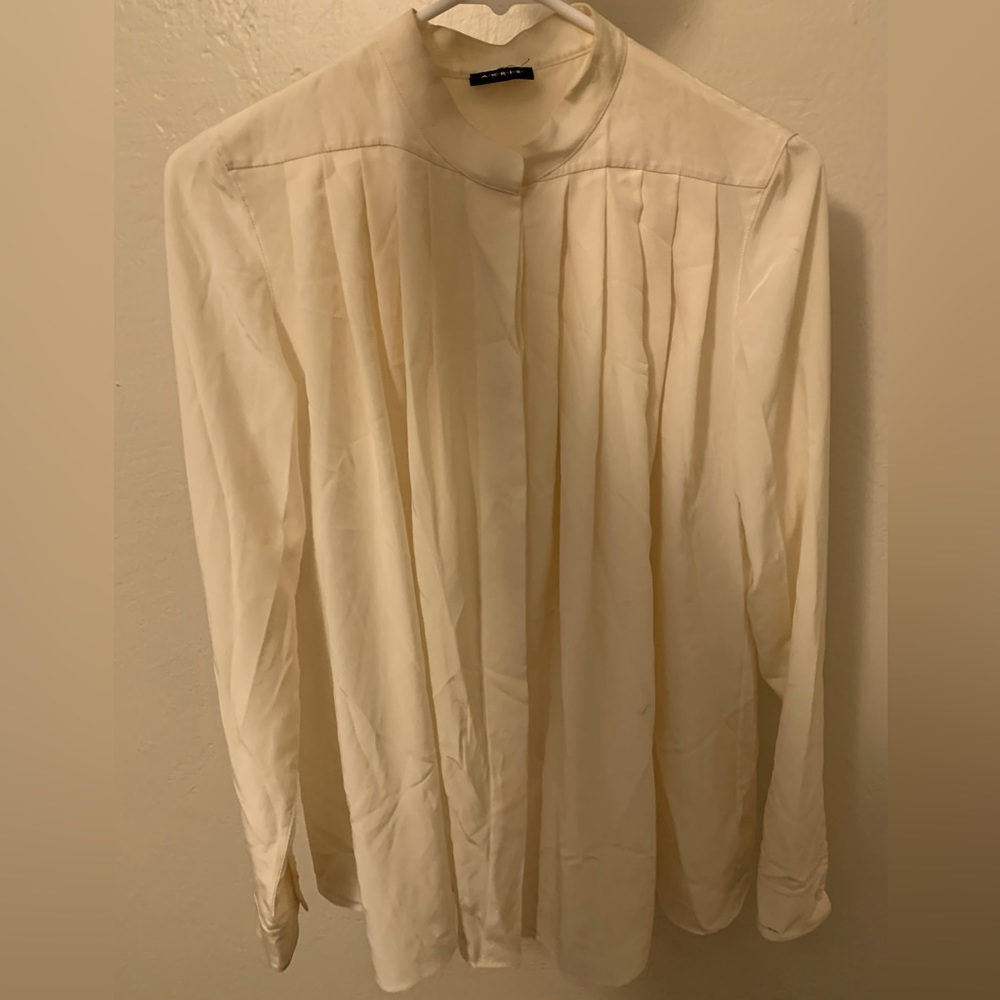 Akris silk beige blouse size US 4